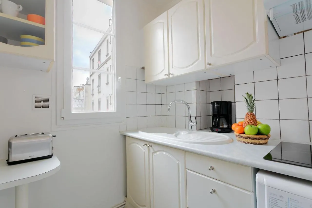 Faubourg Saint-antoine - Bastille * Paris