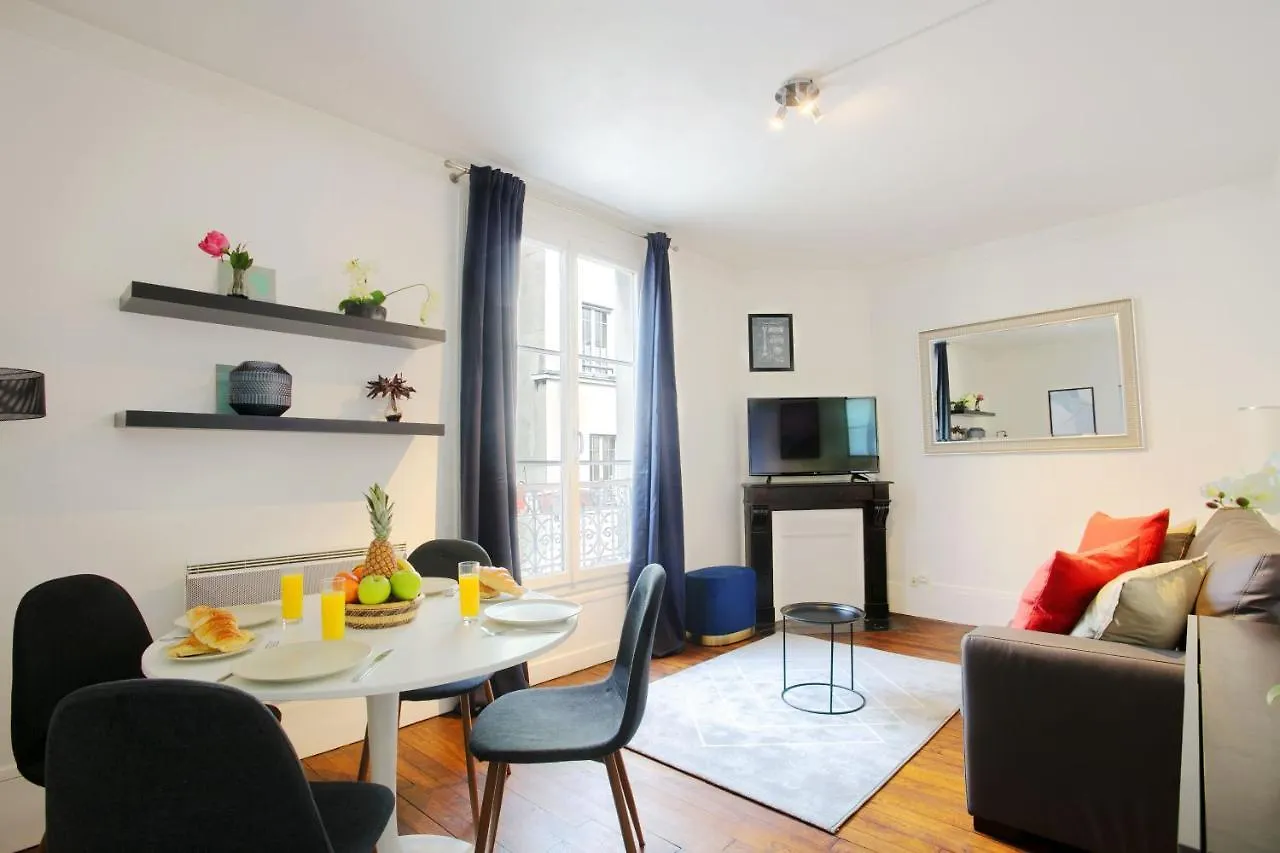 Faubourg Saint-antoine - Bastille Paris